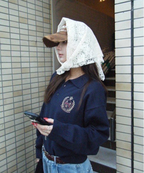 ACLENT(アクレント)の「エンブレムロゴステッチニット(ニット/セーター・レディース・ブラック/ホワイト/グレー/ネイビー・FREE)」の6枚目の写真