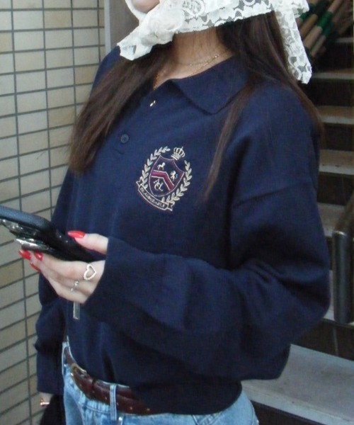 ACLENT(アクレント)の「エンブレムロゴステッチニット(ニット/セーター・レディース・ブラック/ホワイト/グレー/ネイビー・FREE)」の14枚目の写真