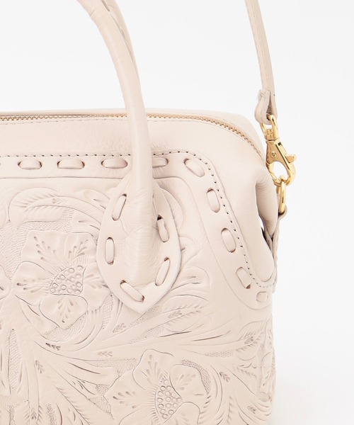 CARVING TRIBES（カービングトライブス）の「Vanessa（ショルダーバッグ・レディース・ブラウン系その他3/ナチュラル/ブラック・FREE）」の10枚目の写真