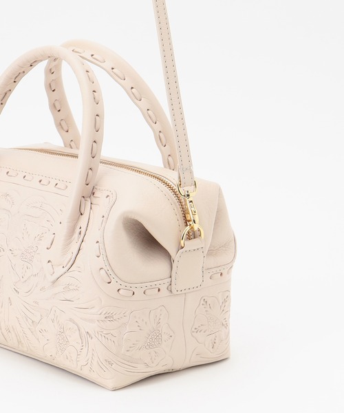 CARVING TRIBES（カービングトライブス）の「Vanessa（ショルダーバッグ・レディース・ブラウン系その他3/ナチュラル/ブラック・FREE）」の11枚目の写真