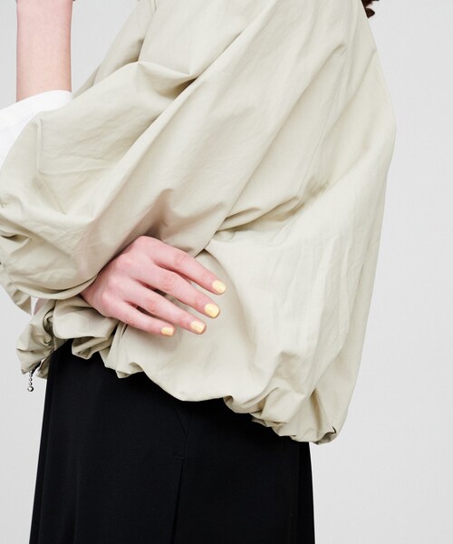 cloenc（クロエンス）の「【手洗い可】バルーンショートブルゾン（ブルゾン・レディース・ホワイト/チャコールグレー/ナチュラル・01/02/03）」の10枚目の写真