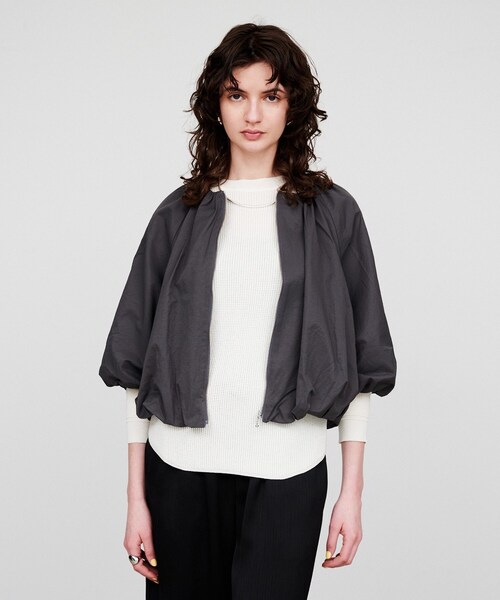 cloenc（クロエンス）の「【手洗い可】バルーンショートブルゾン（ブルゾン・レディース・ホワイト/チャコールグレー/ナチュラル・01/02/03）」の8枚目の写真