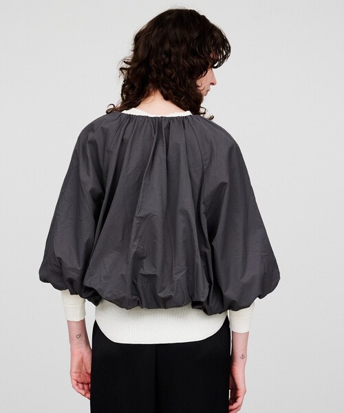 cloenc（クロエンス）の「【手洗い可】バルーンショートブルゾン（ブルゾン・レディース・ホワイト/チャコールグレー/ナチュラル・01/02/03）」の6枚目の写真