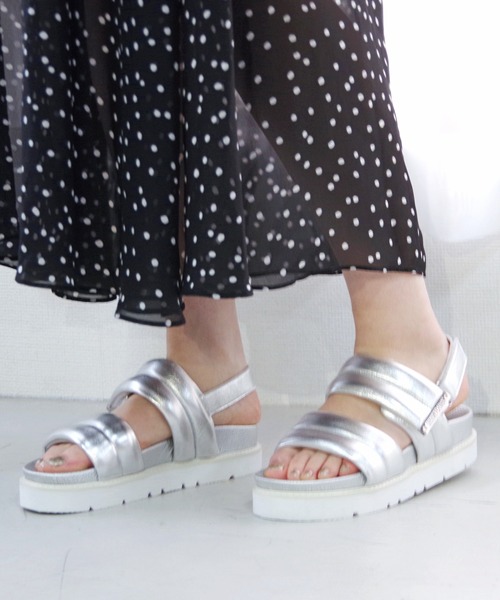 MINNETONKA ミネトンカ / プラットフォームパファーストラップサンダル 25M02