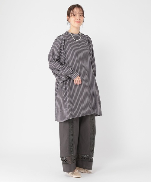 studio CLIP（スタディオクリップ）の「モールストライプチュニック（チュニック・レディース・ベージュ/グレー・FREE）」の20枚目の写真