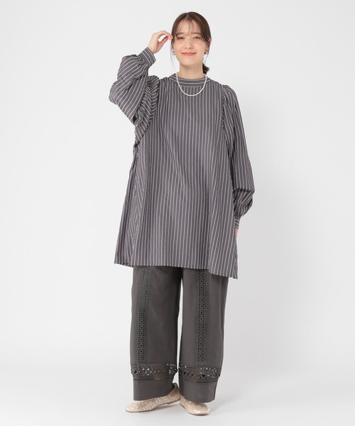 studio CLIP（スタディオクリップ）の「モールストライプチュニック（チュニック・レディース・ベージュ/グレー・FREE）」の19枚目の写真