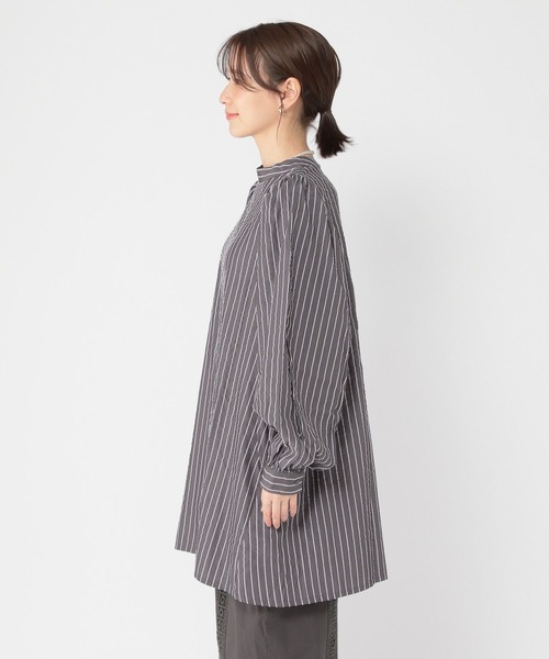studio CLIP（スタディオクリップ）の「モールストライプチュニック（チュニック・レディース・ベージュ/グレー・FREE）」の11枚目の写真