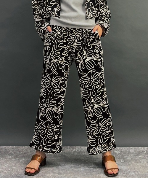 NICOLE white（ニコルホワイト）の「コード刺繍パンツ（その他パンツ・レディース・モカ/ブラック/アイボリー・FREE）」の3枚目の写真