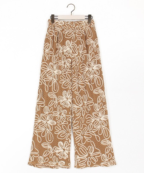 NICOLE white（ニコルホワイト）の「コード刺繍パンツ（その他パンツ・レディース・モカ/ブラック/アイボリー・FREE）」の4枚目の写真