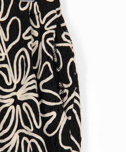 NICOLE white（ニコルホワイト）の「コード刺繍パンツ（その他パンツ・レディース・モカ/ブラック/アイボリー・FREE）」の9枚目の写真