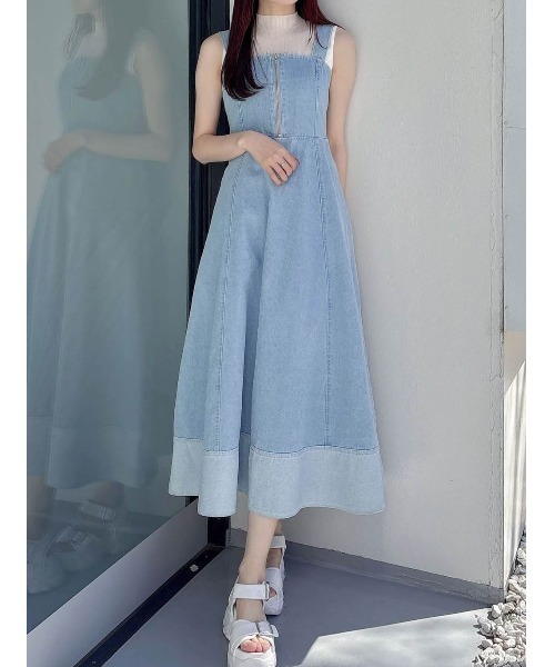 MERCURYDUO（マーキュリーデュオ）の「ヘムデザインデニムキャミワンピース（ワンピース・レディース・インディゴブルー/ブルー・SMALL/MEDIUM）」の2枚目の写真