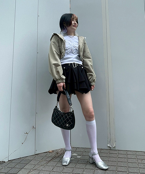 Mi-je(ミジェ)の「モチーフフリル長袖Tシャツ【韓国ファッション】(Tシャツ/カットソー・レディース・オフホワイト/グレー・F)」の14枚目の写真