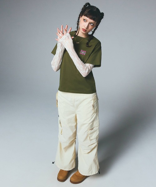 X-girl（エックスガール）の「BOX LOGO AND FACE S/S TEE（Tシャツ/カットソー・レディース・ホワイト/ブラック/オリーブ・S/M/L）」の22枚目の写真