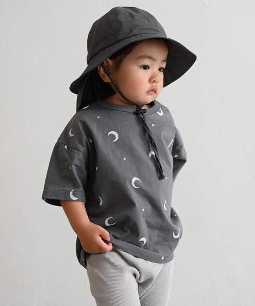 PUPPAPUPO（プッパプーポ）の「オーバーサイズ 半袖 Tシャツ（Tシャツ/カットソー・キッズ・チャコールグレー/ベージュ/アイボリー/グレイッシュベージュ/ホワイト×レッド/ミント/チャコール/モカ/グリーン系その他/グレー×ホワイト・120/80/130/90/100/110）」の3枚目の写真