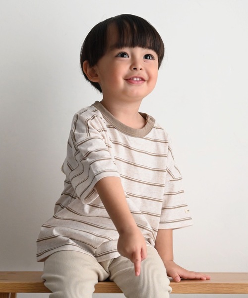 PUPPAPUPO（プッパプーポ）の「オーバーサイズ 半袖 Tシャツ（Tシャツ/カットソー・キッズ・チャコールグレー/ベージュ/アイボリー/グレイッシュベージュ/ホワイト×レッド/ミント/チャコール/モカ/グリーン系その他/グレー×ホワイト・120/80/130/90/100/110）」の6枚目の写真