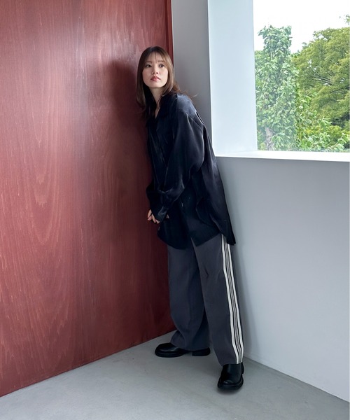 feepur（フェピュール）の「スラックス（スラックス・レディース・ネイビー・MEDIUM）」の3枚目の写真