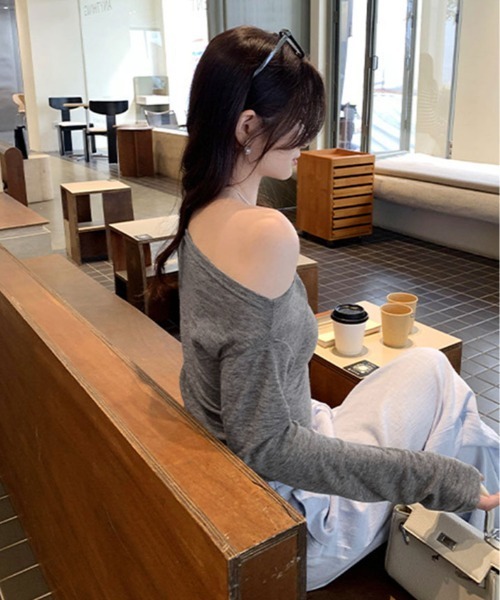 kirakiraShop（キラキラショップ）の「ワンショルダー 長袖 トップス（ニット/セーター・レディース・ブラック/ホワイト/グレー・FREE）」の21枚目の写真