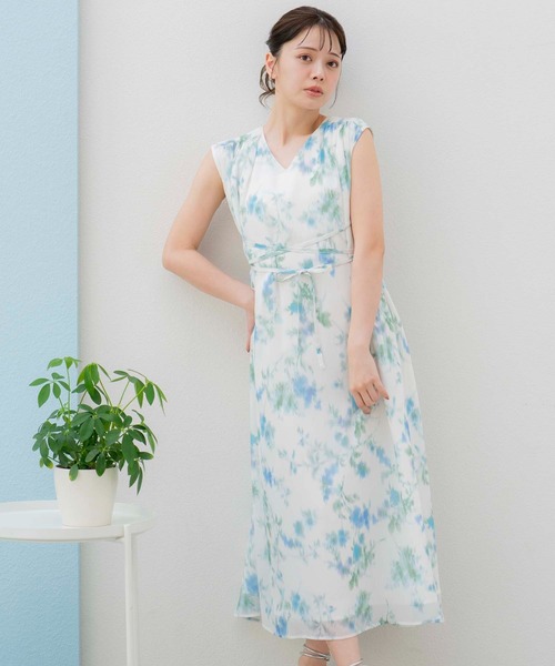 【美品】Noela 15周年ぼかしフラワー楊柳ワンピ Noela｜【15周年】ぼかしフラワー楊柳ワンピ | Rakuten Fashion