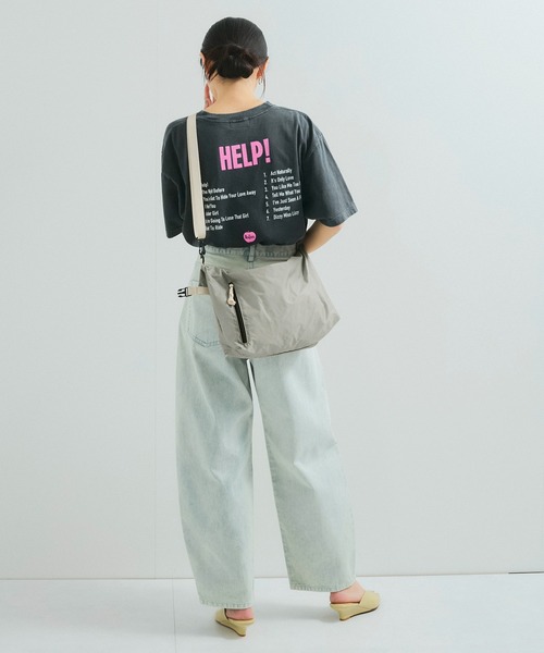 le cercle ADAM ET ROPE'（ルセルクルアダムエロペ）の「【マルチWAY】ロールトップショルダーバッグ［撥水/ユニセックスで使える ］（ショルダーバッグ・レディース・オレンジ系その他2/ライトグレー/ブラック系その他/ホワイト系・FREE）」の11枚目の写真