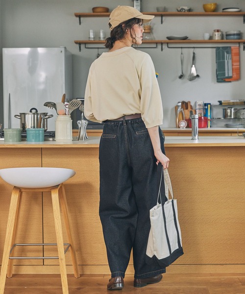 MONO-MART LADY'S(モノマートレディース)の「ハイウエスト タック ワイド ストレート デニムパンツ(デニムパンツ・レディース・ライトブルー/ブラック/ネイビー・S/M)」の15枚目の写真