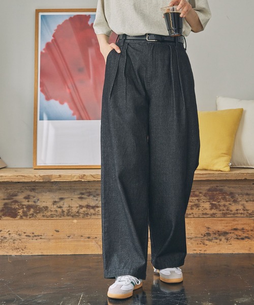 MONO-MART LADY'S(モノマートレディース)の「ハイウエスト タック ワイド ストレート デニムパンツ(デニムパンツ・レディース・ライトブルー/ブラック/ネイビー・S/M)」の16枚目の写真