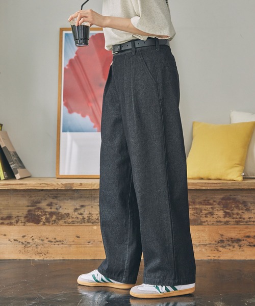 MONO-MART LADY'S(モノマートレディース)の「ハイウエスト タック ワイド ストレート デニムパンツ(デニムパンツ・レディース・ライトブルー/ブラック/ネイビー・S/M)」の19枚目の写真