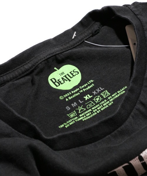 The Beatles(ザビートルズ)の「THRIFTY LOOK / スリフティールック THRIFTY 'THE BEATLES' TEE(Tシャツ/カットソー・メンズ・ネイビー/ブラック・LARGE/X-LARGE/MEDIUM)」の3枚目の写真