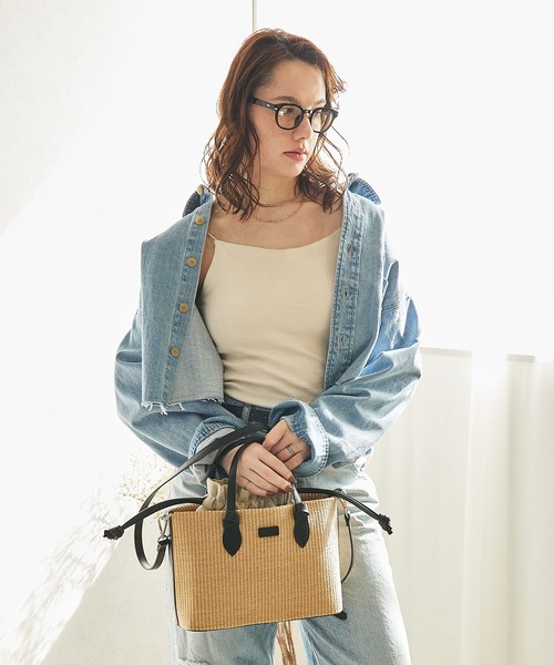 Ungrid(アングリッド)の「【Ungrid/アングリッド】雑材コンビ 巾着トートバッグ(かごバッグ・レディース・ブラック/ブラウン/ホワイト・FREE)」の9枚目の写真