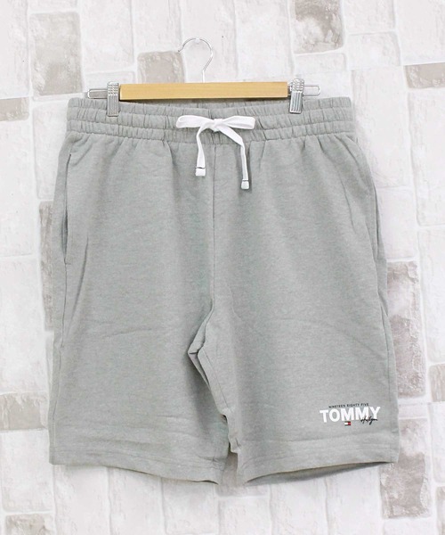 TOMMY HILFIGER(トミーヒルフィガー)の「ワンポイントロゴフレンチテリースウェットハーフパンツ(スウェットパンツ・メンズ・グレー/ネイビー/レッド・S/M/L/XL)」の1枚目の写真