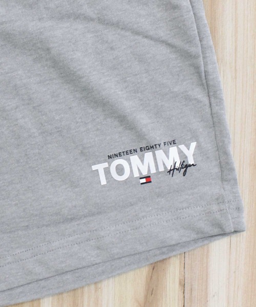 TOMMY HILFIGER(トミーヒルフィガー)の「ワンポイントロゴフレンチテリースウェットハーフパンツ(スウェットパンツ・メンズ・グレー/ネイビー/レッド・S/M/L/XL)」の10枚目の写真