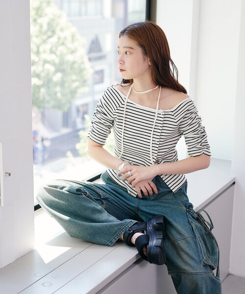 Kastane（カスタネ）の「【新色追加/XS.Fサイズ展開/無地&ボーダー】オフショルテレコ5分袖カットソー（Tシャツ/カットソー・レディース・アイボリー/ブラック系その他/チャコールグレー/ホワイト/ピンク・FREE/X-SMALL）」の15枚目の写真