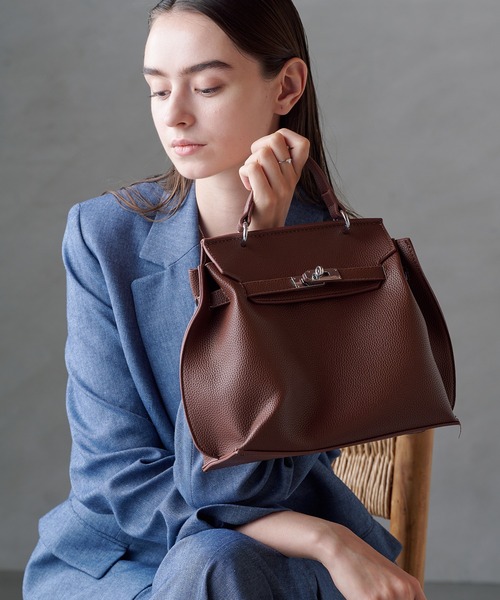 MAISON BREEZE(メゾンブリーズ)の「【MAISON BREEZE】ベルト付き2WAYワンハンドルバッグ ショルダーバッグ KNF-TP(ショルダーバッグ・レディース・ブラック/ブラウン/ベージュ・FREE)」の6枚目の写真