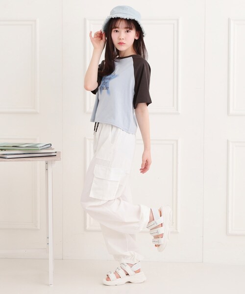 PINK-latte（ピンクラテ）の「シンプルカーゴパンツ（その他パンツ・キッズ・オフホワイト/ブラック/ライトグレー/ピンク系・15 /14/13/16）」の12枚目の写真