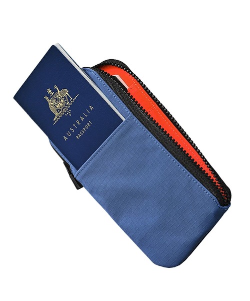 ALPAKA（アルパカ）の「ZIP TRAVEL WALLET パスポートケース ウォレット カード入れ（パスポートケース・メンズ・グリーン/グレー/ブラック/ブルー・ONE SIZE）」の4枚目の写真