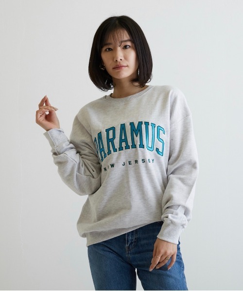 B'day(ビーデイ)の「【CHICHI】PARAMUS MINNESOTA LOGO / パラマス ミネソタ アーチロゴ 配色刺繍 クルーネック スウェット(Tシャツ/カットソー・メンズ・グリーン・FREE)」の9枚目の写真
