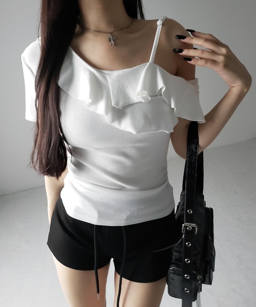 me+em select(ミームセレクト)の「【 3color 】ワンショルストラップフリルリブTシャツ / one shoulder strap frill ribbed T-shirt(Tシャツ/カットソー・レディース・ブラック/グレー/ホワイト・FREE)」の9枚目の写真