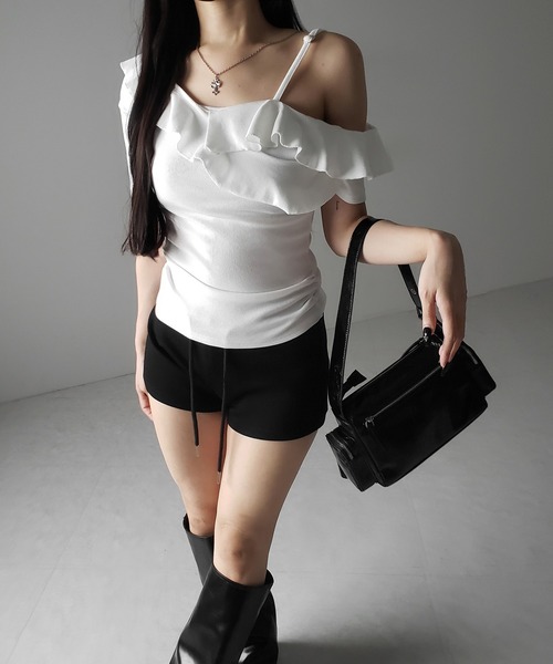 me+em select(ミームセレクト)の「【 3color 】ワンショルストラップフリルリブTシャツ / one shoulder strap frill ribbed T-shirt(Tシャツ/カットソー・レディース・ブラック/グレー/ホワイト・FREE)」の10枚目の写真