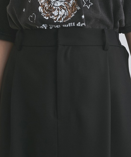 VICKY（ビッキー）の「リネンライクタックスカート≪セットアップ対応/手洗い可能≫（スカート・レディース・ブラック/ベージュ・M）」の4枚目の写真