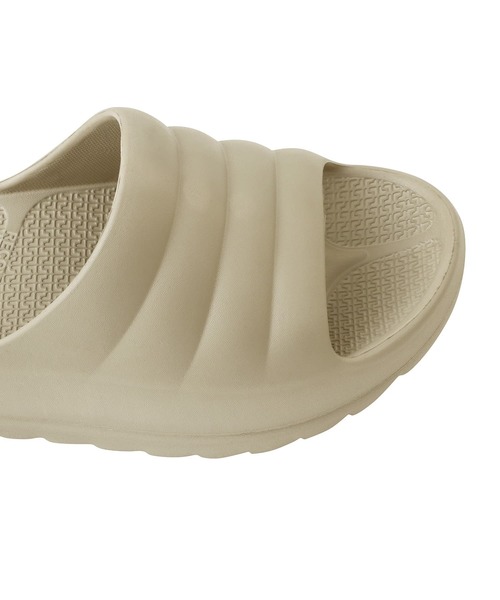 TELIC（テリック）の「W-CLOUD（サンダル・レディース・ブラック/ブラウン系その他・SMALL/MEDIUM/LARGE/ML）」の7枚目の写真