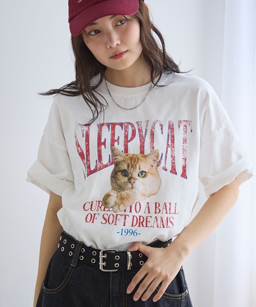 PBLIM（ページボーイリム）の「《UNISEX》スリーピーキャットTシャツ（Tシャツ/カットソー・レディース・パープル/ブラック/オフホワイト・MEDIUM/LARGE）」の21枚目の写真