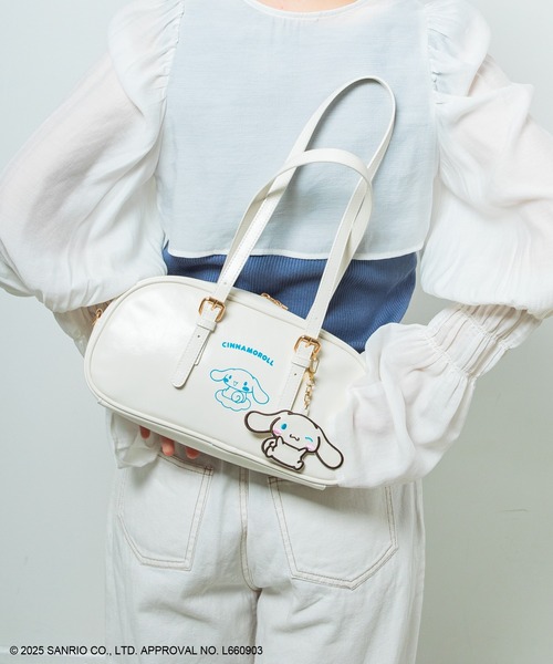 sanrio(サンリオ)の「サンリオキャラクターズ/カラップワイドボストンバッグ(ボストンバッグ・レディース・パープル/イエロー/ホワイト/レッド/グリーン/ピンク/ブラック/エメラルド/ブルー・FREE)」の2枚目の写真