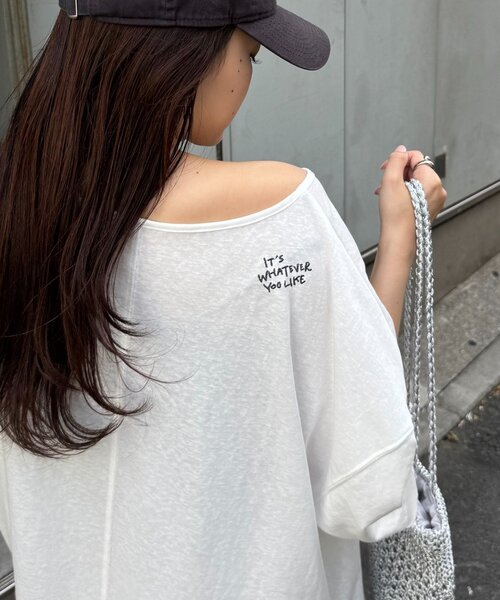 CIAOPANIC TYPY（チャオパニックティピー）の「シアースラブワンポイント刺繍オーバー半袖Tee（Tシャツ/カットソー・レディース・ブラウン/ライトグレー/ホワイト/チャコールグレー/ブラック/サックスブルー・ONE SIZE）」の2枚目の写真