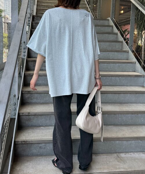 CIAOPANIC TYPY（チャオパニックティピー）の「シアースラブワンポイント刺繍オーバー半袖Tee（Tシャツ/カットソー・レディース・ブラウン/ライトグレー/ホワイト/チャコールグレー/ブラック/サックスブルー・ONE SIZE）」の10枚目の写真