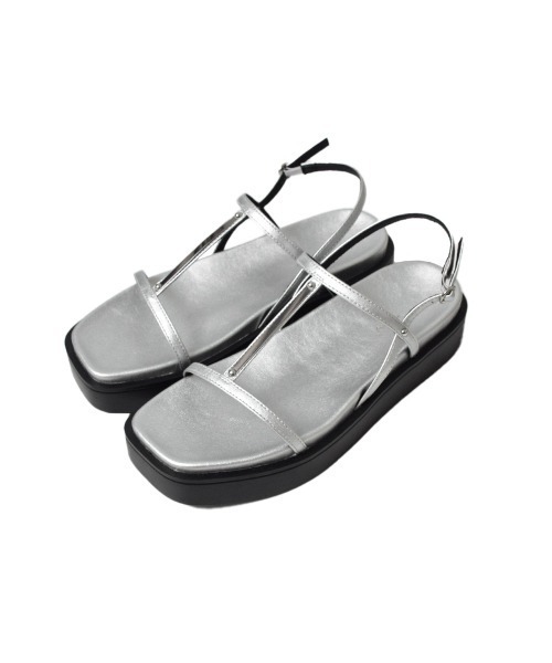 tukn.(トゥクン)の「厚底メタルパーツサンダル 軽量厚底(サンダル・レディース・ブラウン/シルバー/ブラック・M/S/L/LL)」の3枚目の写真