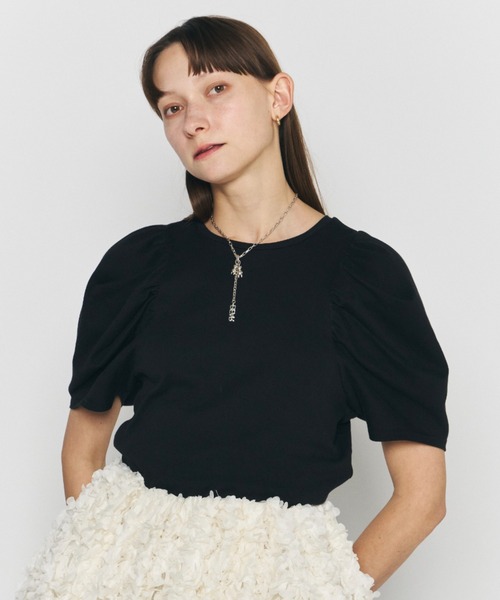 PERNA(ペルナ)の「パフスリーブカットソー(Tシャツ/カットソー・レディース・ブラック/ホワイト/レッド・FREE)」の2枚目の写真