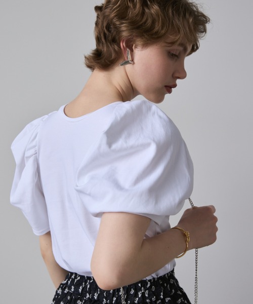 PERNA(ペルナ)の「パフスリーブカットソー(Tシャツ/カットソー・レディース・ブラック/ホワイト/レッド・FREE)」の22枚目の写真