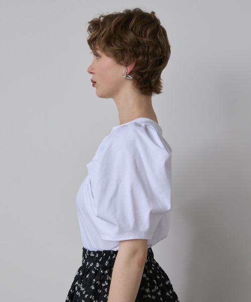 PERNA(ペルナ)の「パフスリーブカットソー(Tシャツ/カットソー・レディース・ブラック/ホワイト/レッド・FREE)」の19枚目の写真