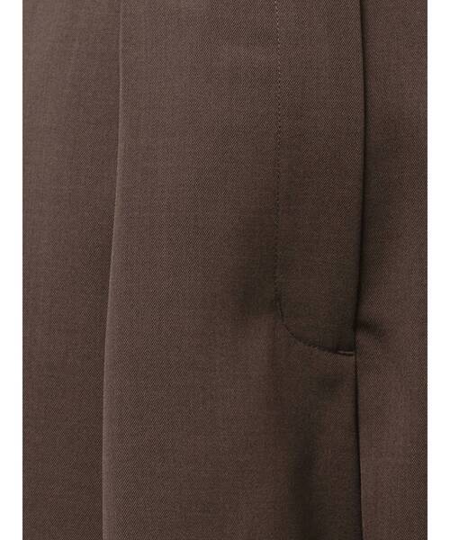 ELENDEEK（エレンディーク）の「タックハーフパンツ【セットアップ対応】（その他パンツ・レディース・ブラウン/アイボリー/チャコールグレー・01/02）」の21枚目の写真