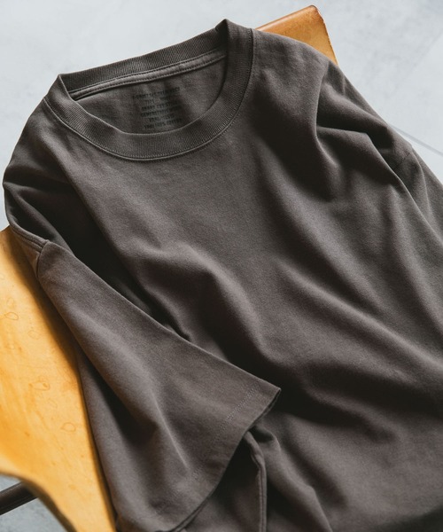 URBAN RESEARCH DOORS（アーバンリサーチドアーズ）の「10オンス クルーネックショートスリーブTシャツ（Tシャツ/カットソー・メンズ・スミクロ/グリーン系その他/ベージュ/オフホワイト・MEDIUM/LARGE/X-LARGE）」の3枚目の写真