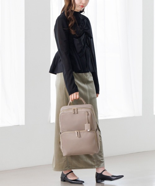 Jewelna Rose(ジュエルナローズ)の「フレイヤ・リュック2 エアリィ A4ゆったりサイズ 16261(バックパック/リュック・レディース・ブラック/グレイッシュベージュ/ライトピンク・FREE)」の7枚目の写真